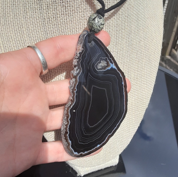 Large Black Agate Necklace - Picture 2 of 3